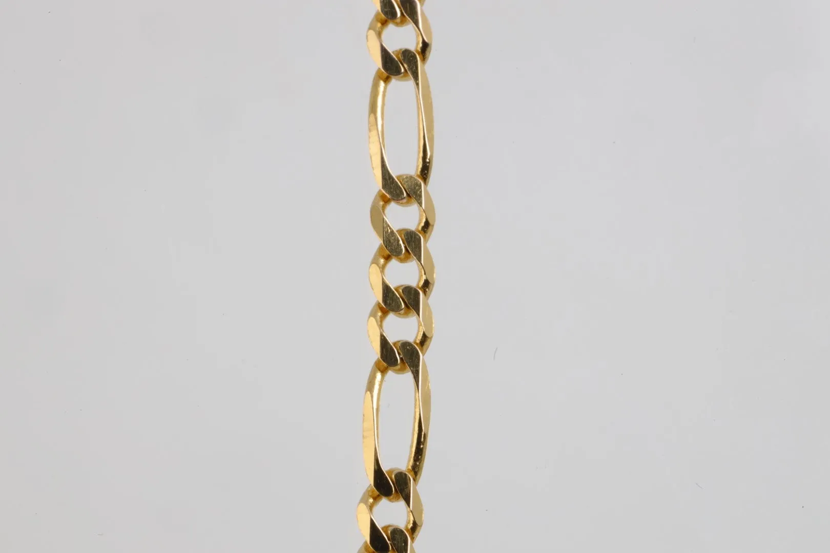 18" 14k Yellow Gold Figaro Chain Necklace (7.01g.)