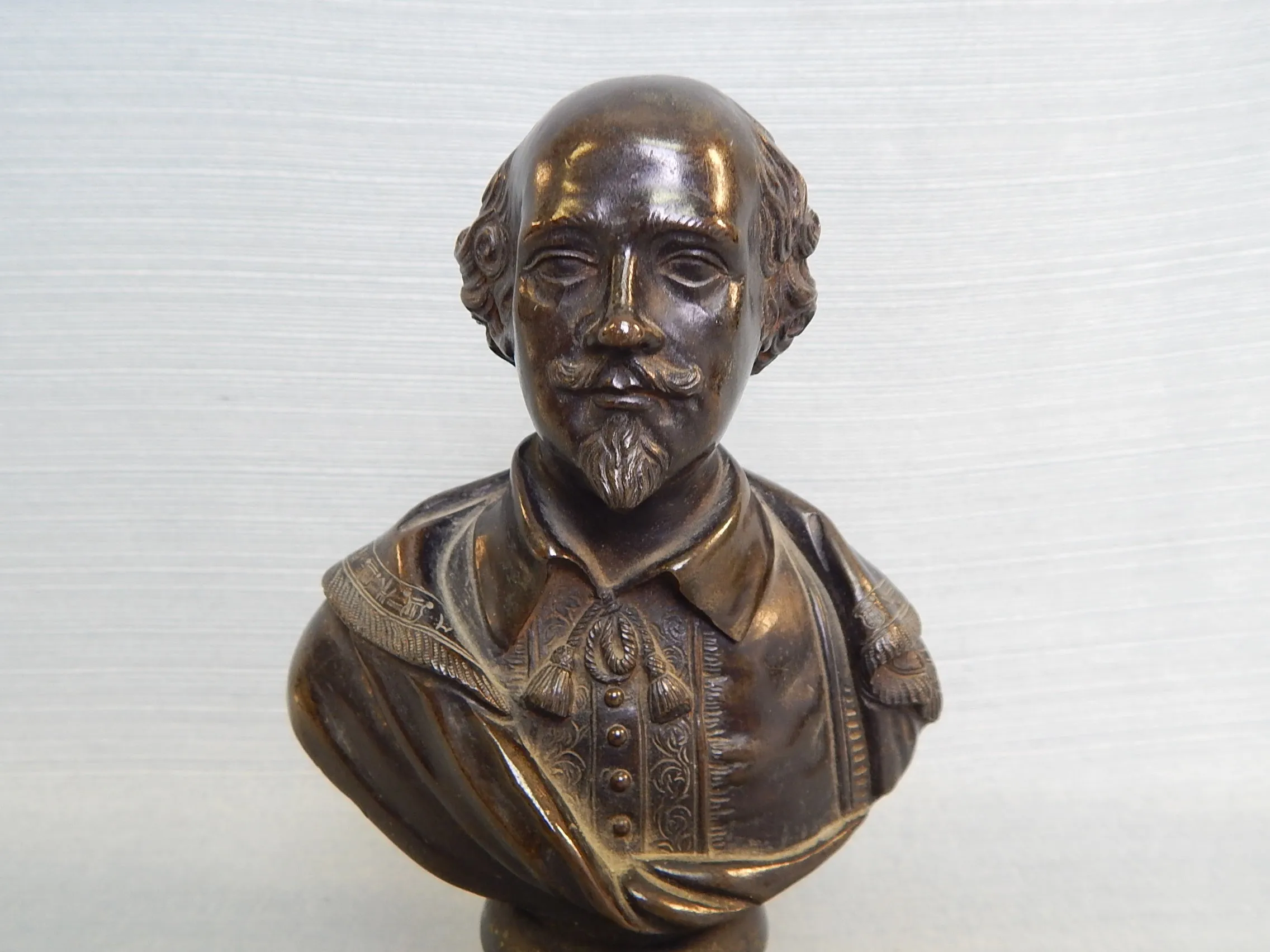 Bronze Shakespeare Statuette - Very Good Vintage Condition