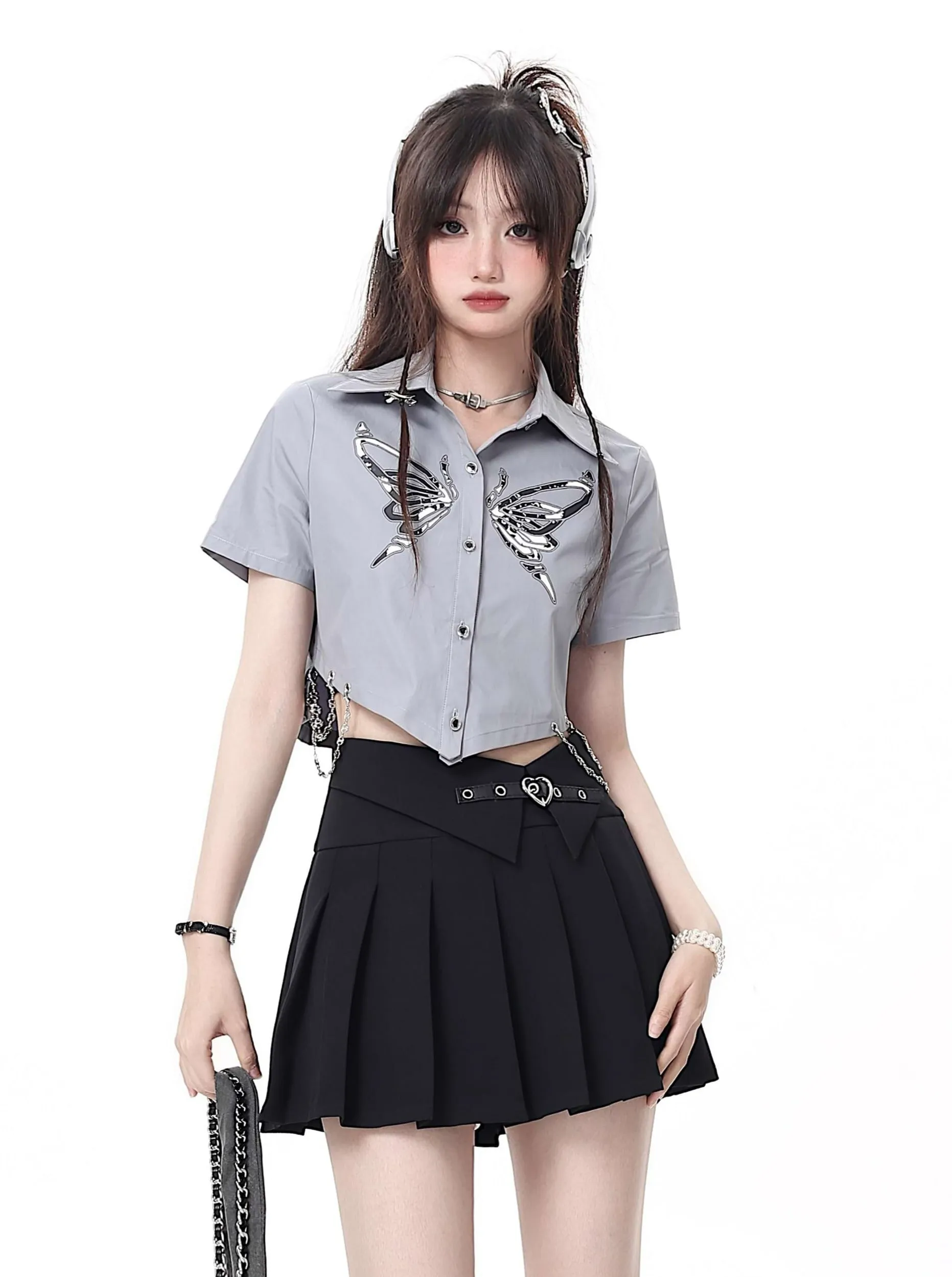 Butterfly Print Pointed Hem Cropped Button Shirt with Chain Accessories