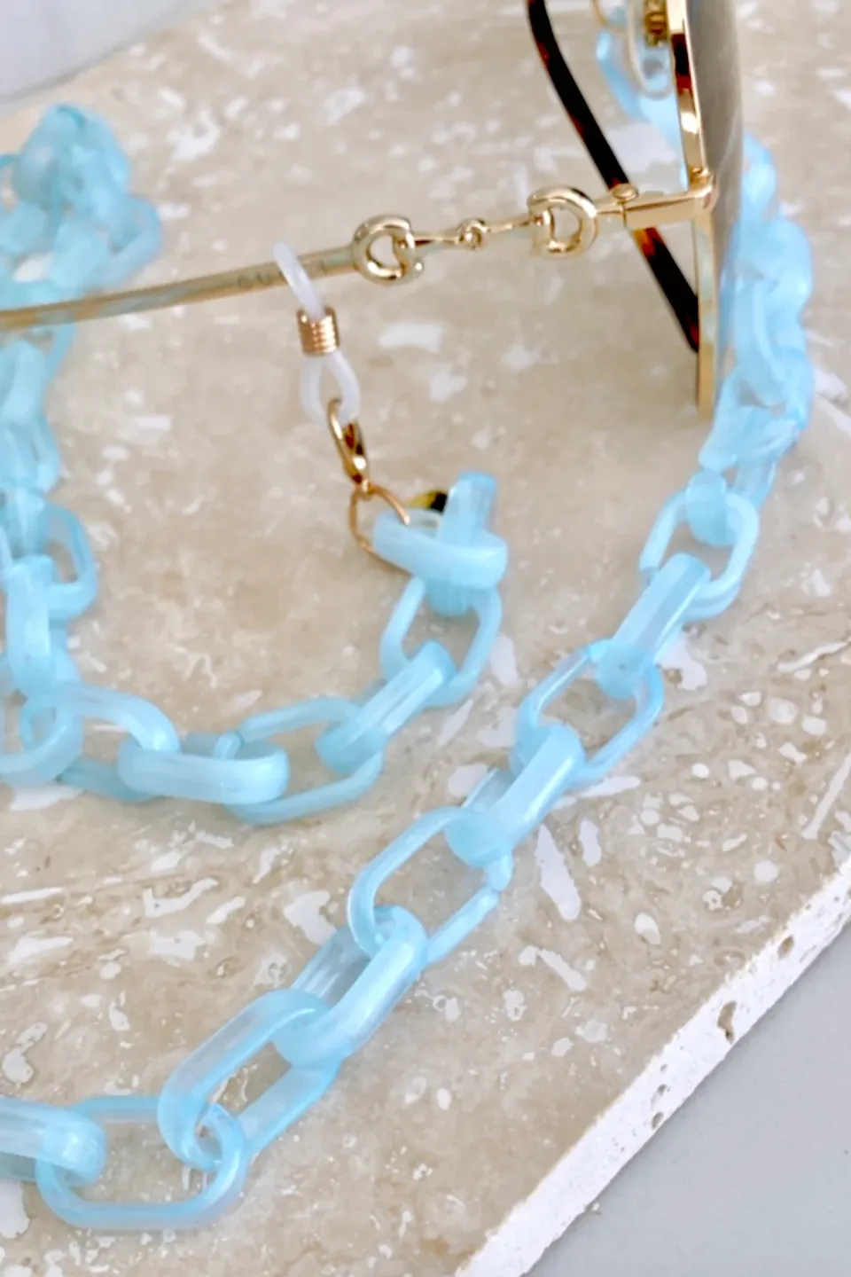 Capri Aqua Sunglass Chain