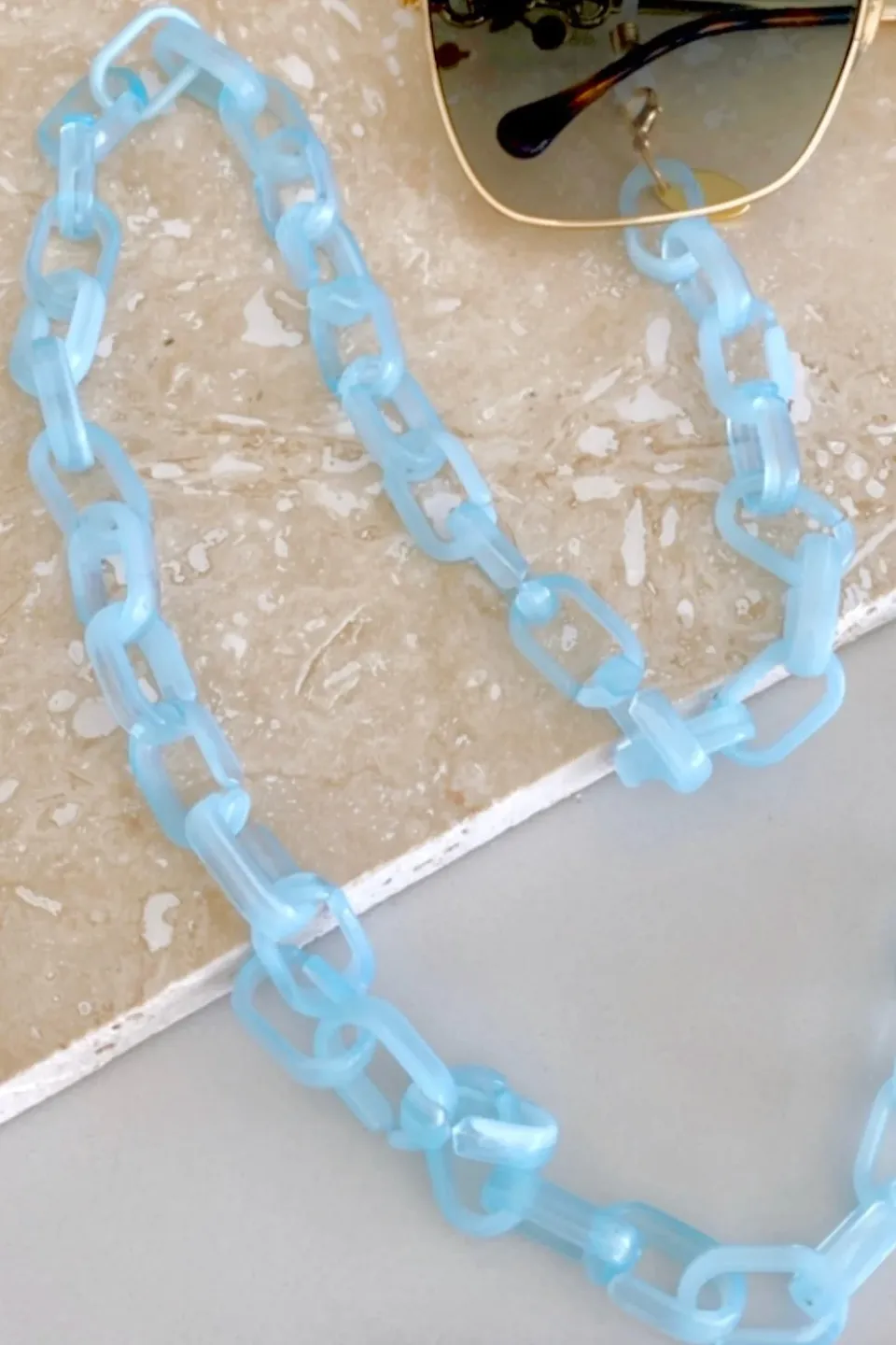 Capri Aqua Sunglass Chain