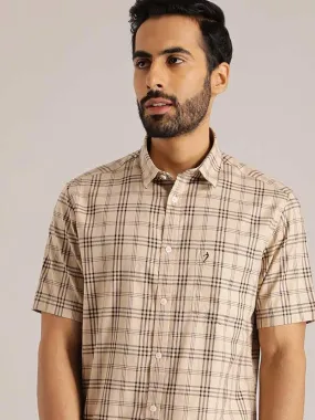 Men Checked Half Sleeve Cotton Shirt