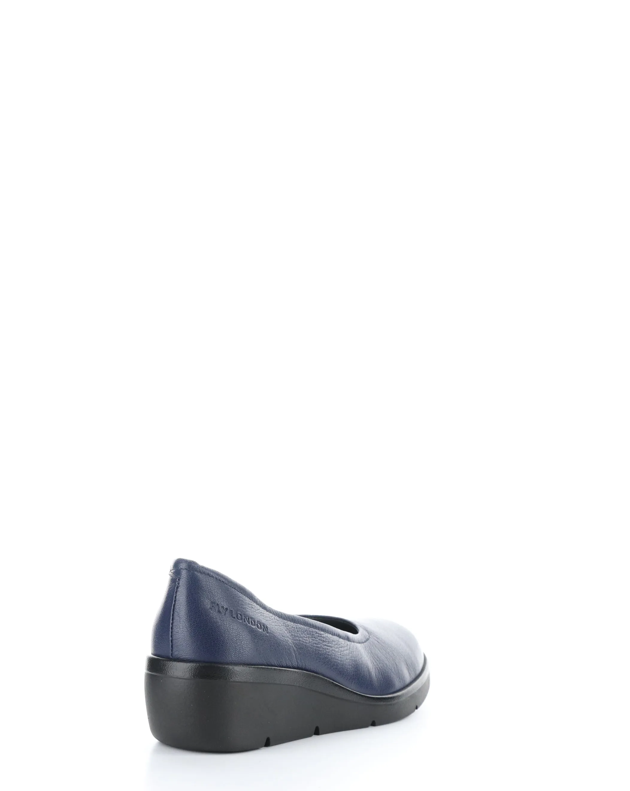 NUMA570FLY 008 OCEAN Round Toe Shoes