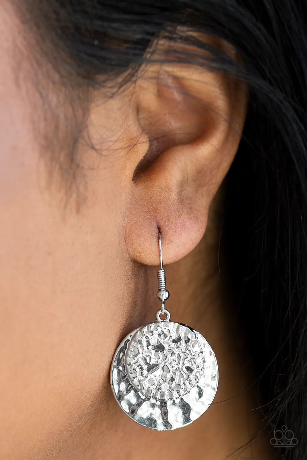 Paparazzi Texture Tribute Silver Earrings