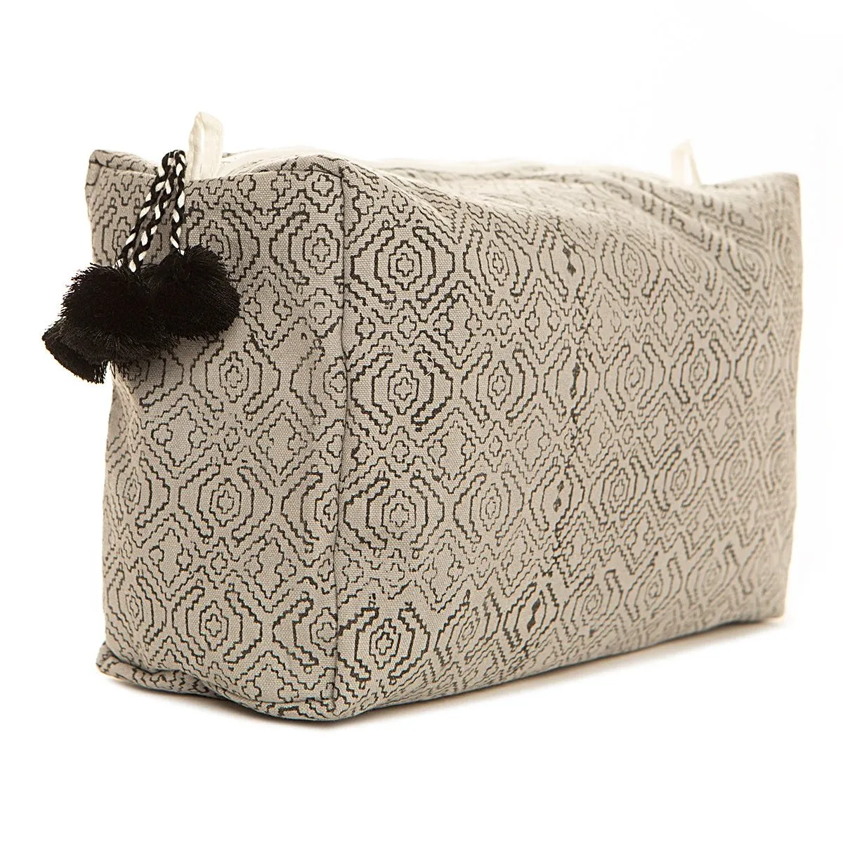 Polynoe Toiletry Bag