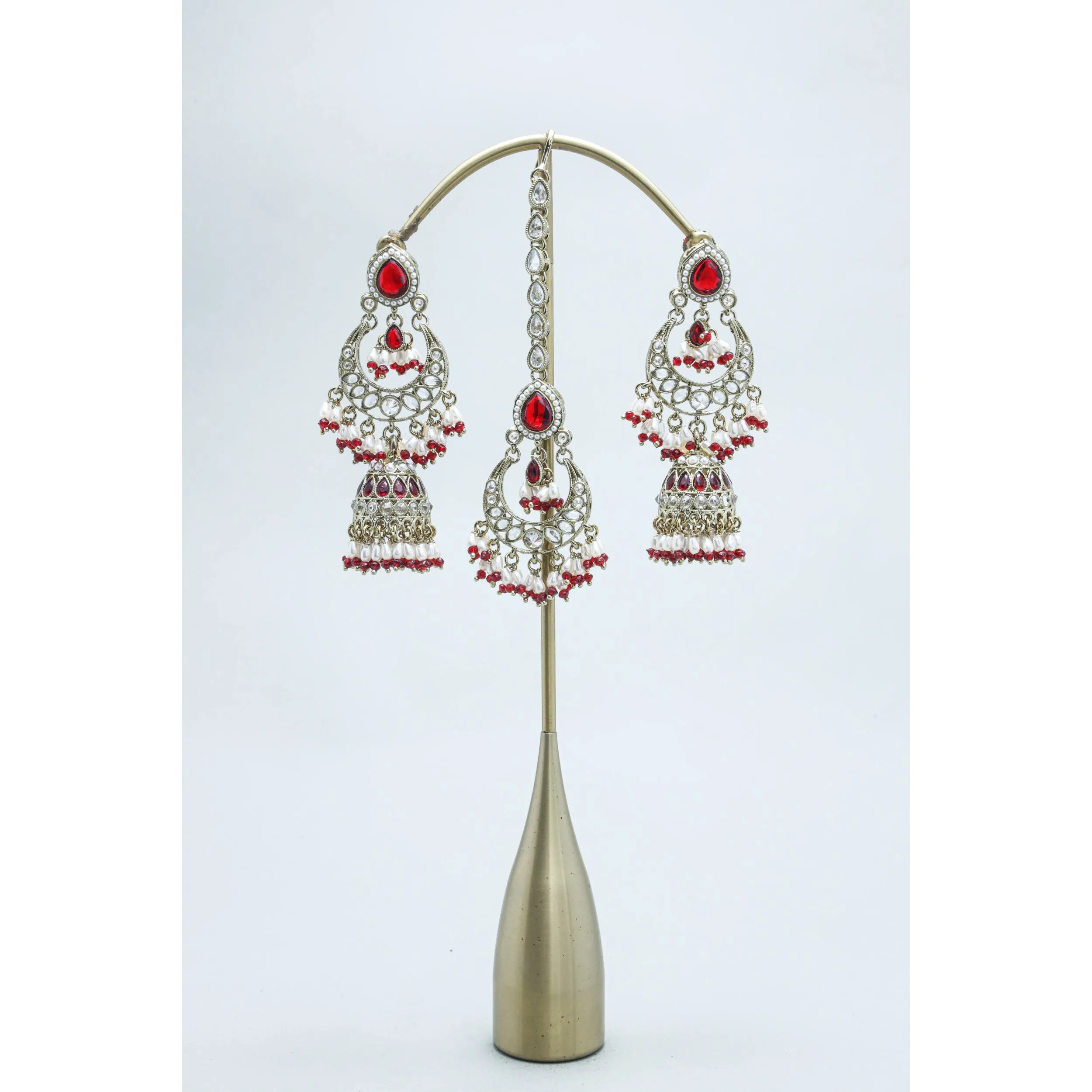 PRIYA POLKI EARRINGS WITH TIKKA