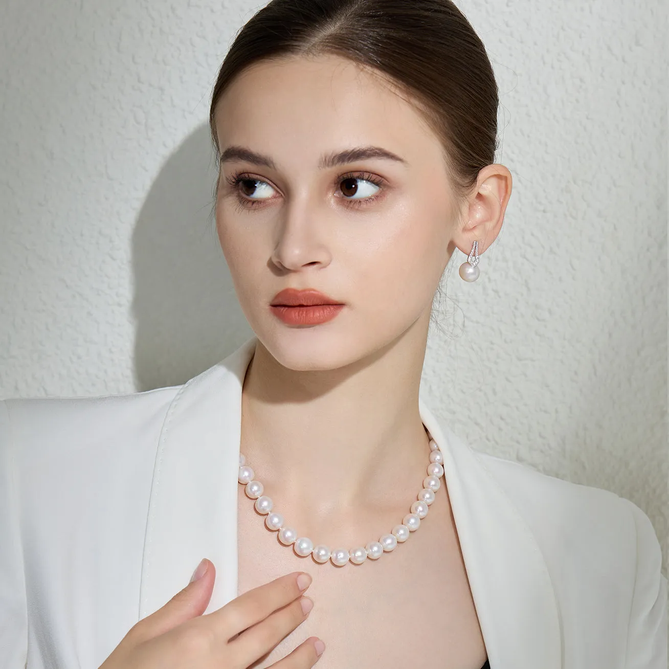 Top Lustre 18k Gold Edison Pearl Necklace KN00043