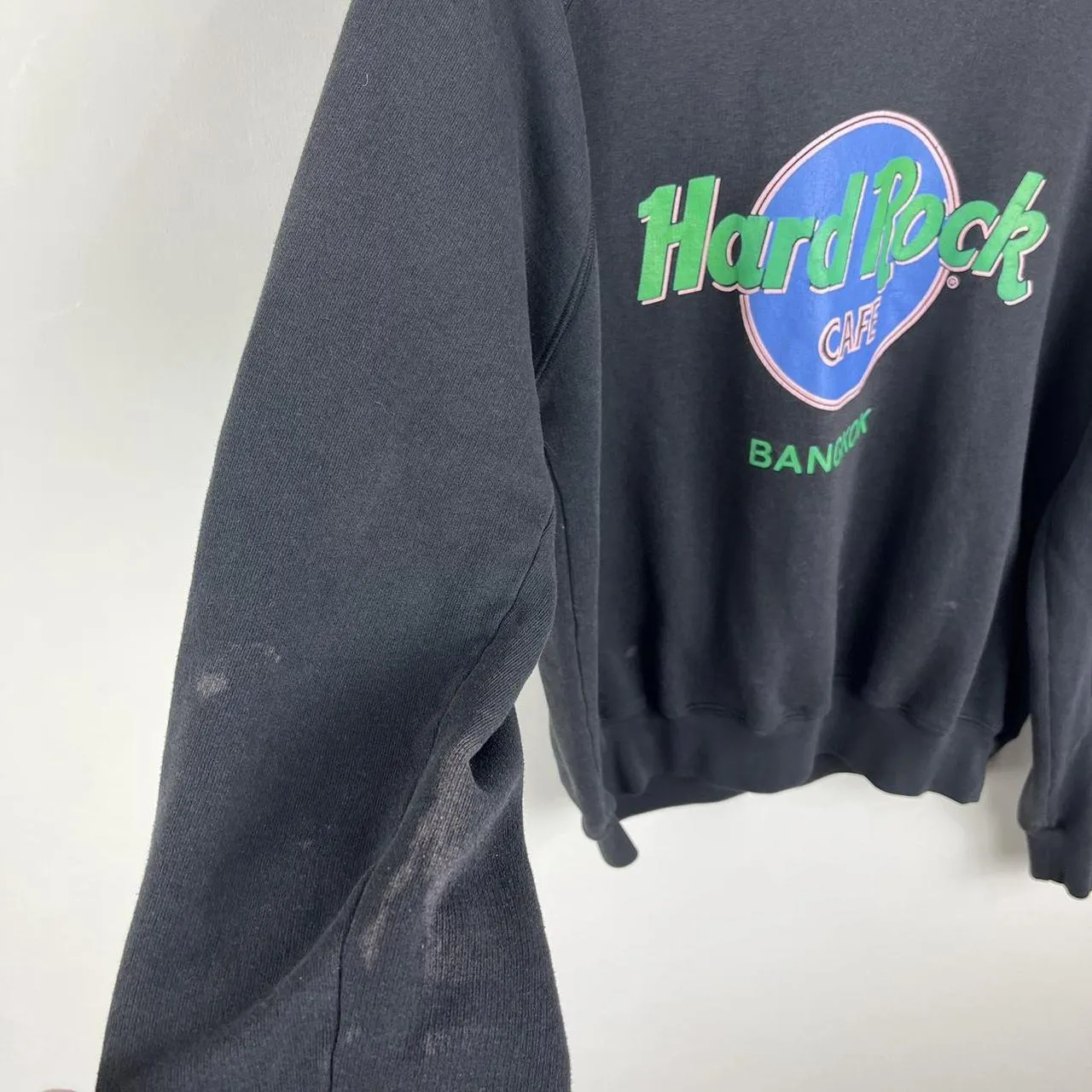 Vintage Hard Rock Cafe Bangkok Sweatshirt (Medium/Large Women's)