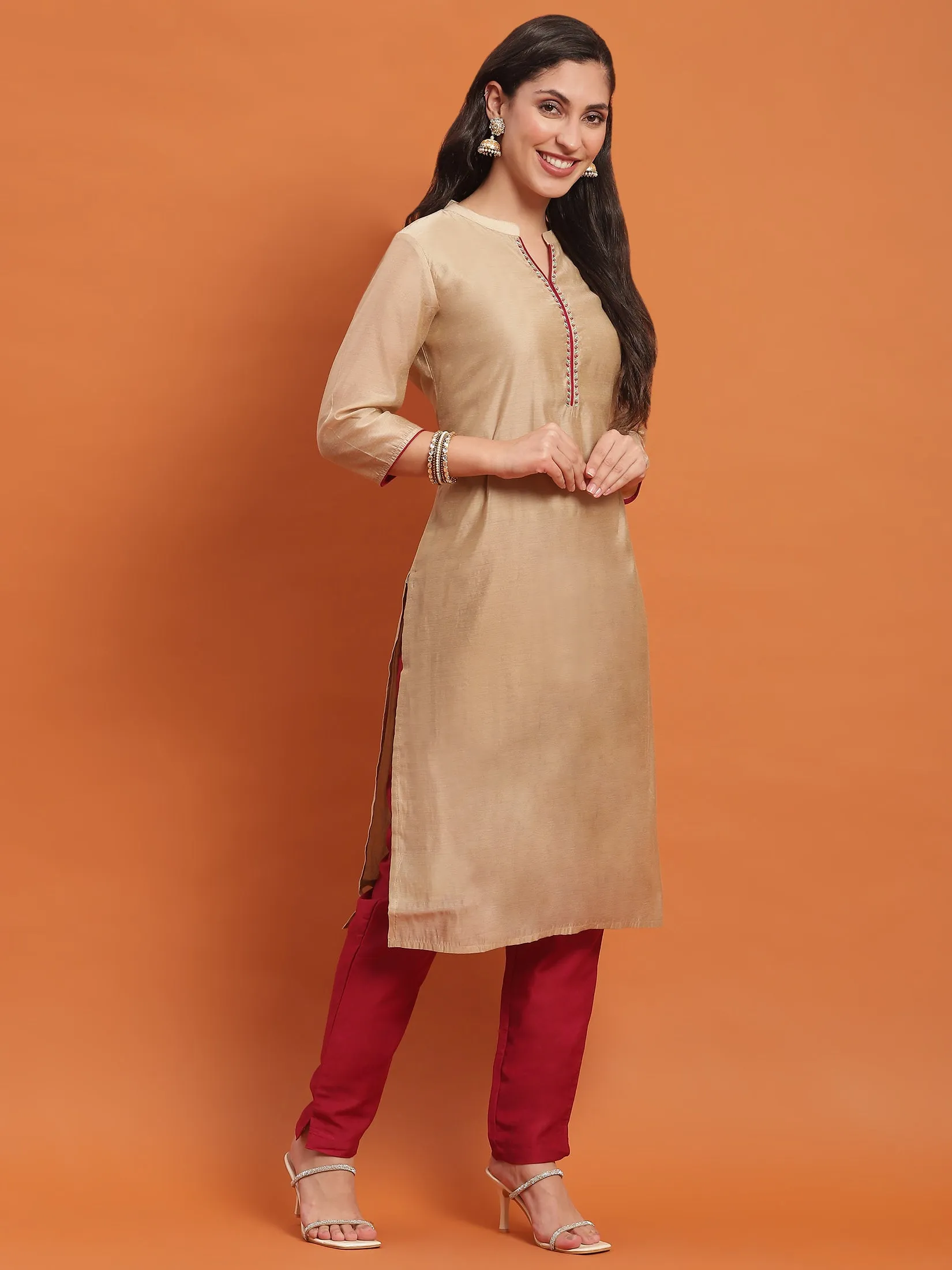 Women Beige Solid Kurta With Trouser